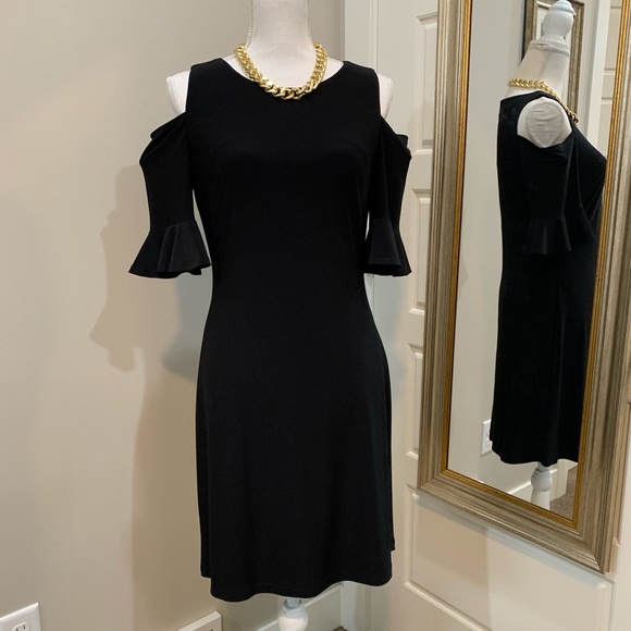 Tommy Hilfilger ๐ค little black dress sz 6 ๐ค - Picture 2 of 8